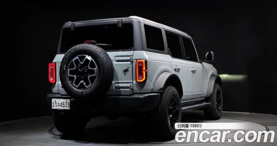 Ford Bronco 