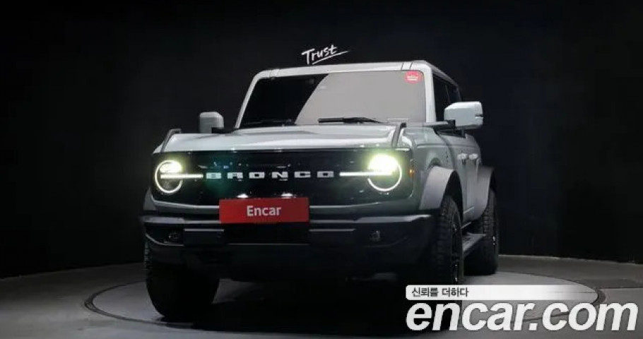 Ford Bronco 