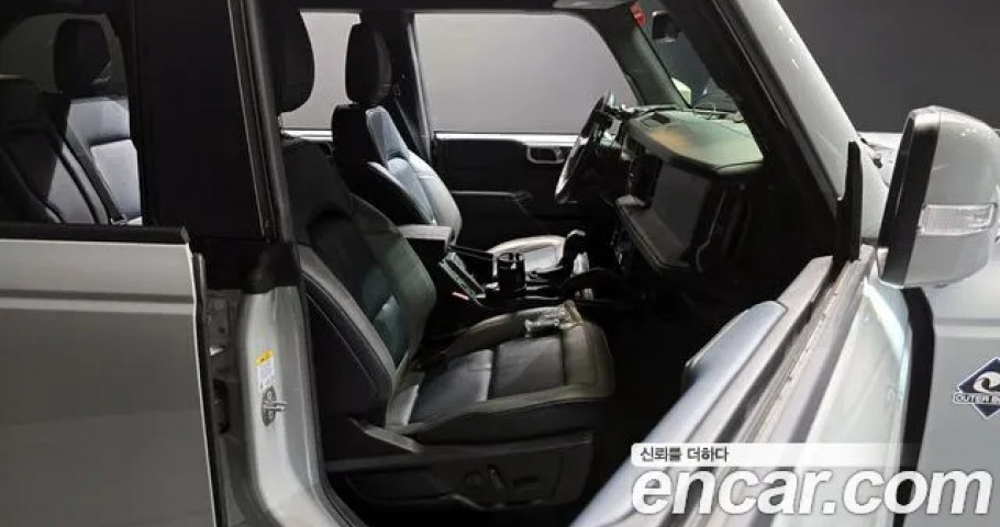 Ford Bronco 
