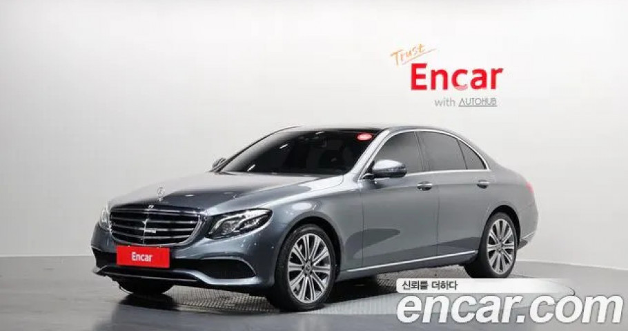 Mercedes-Benz E-Class 