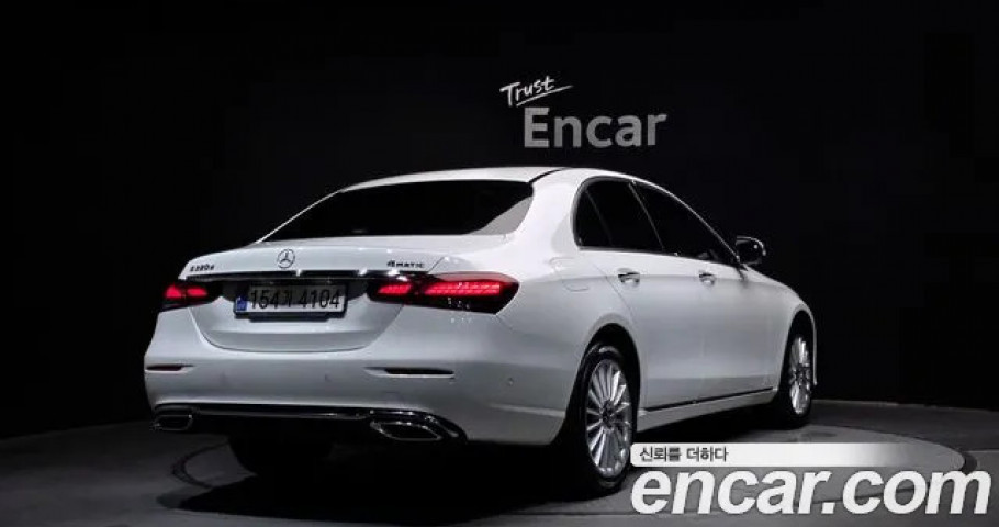 Mercedes-Benz E-Class 