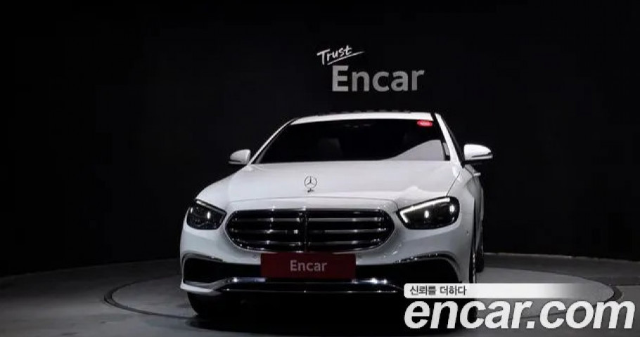 Mercedes-Benz E-Class 