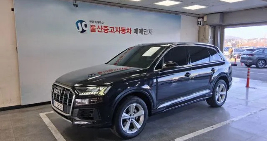 Audi Q7 
