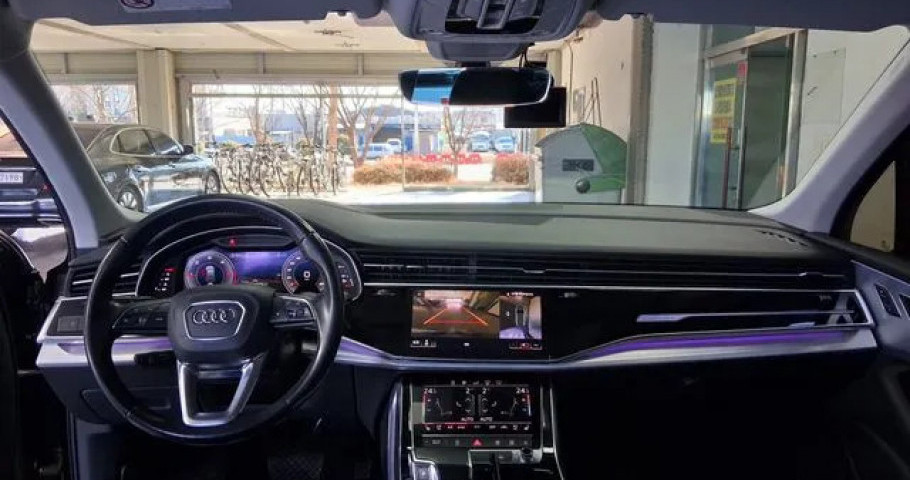 Audi Q7 