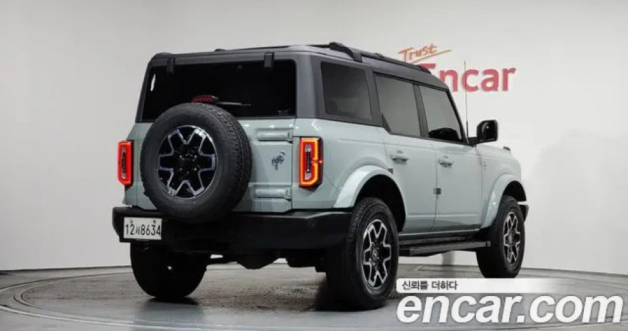 Ford Bronco 