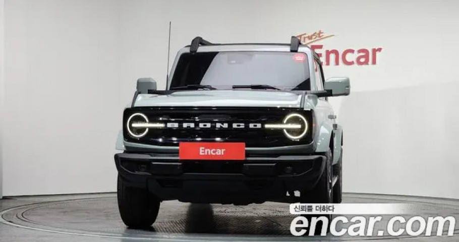 Ford Bronco 