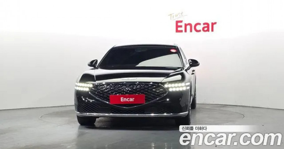 Genesis G90 