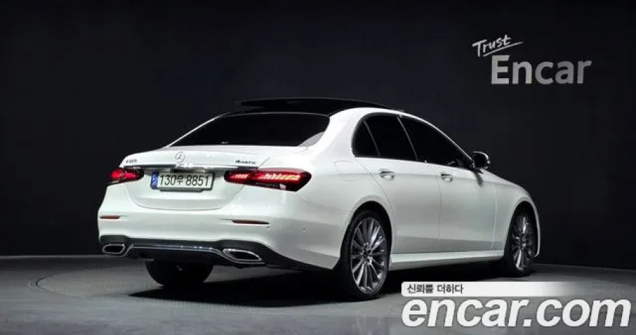 Mercedes-Benz E-Class 