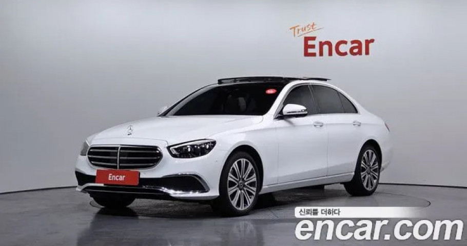 Mercedes-Benz E-Class 