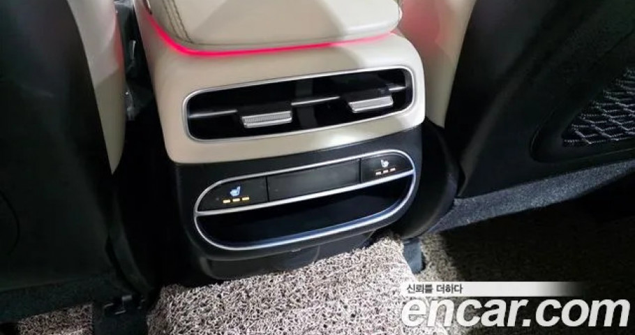 Genesis Gv70 