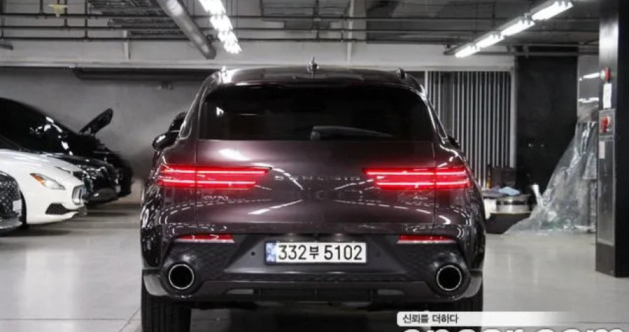 Genesis Gv70 
