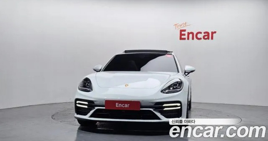 Porsche Panamera 