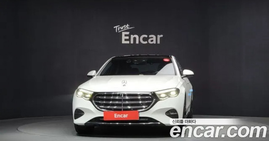 Mercedes-Benz E-Class 