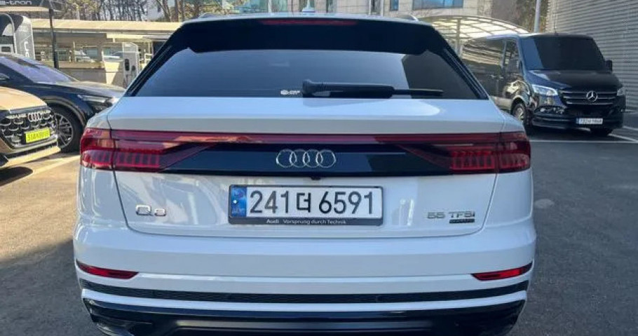 Audi Q8 