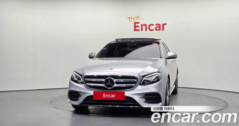 Mercedes-Benz E-Class 