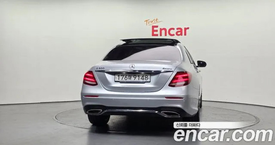 Mercedes-Benz E-Class 
