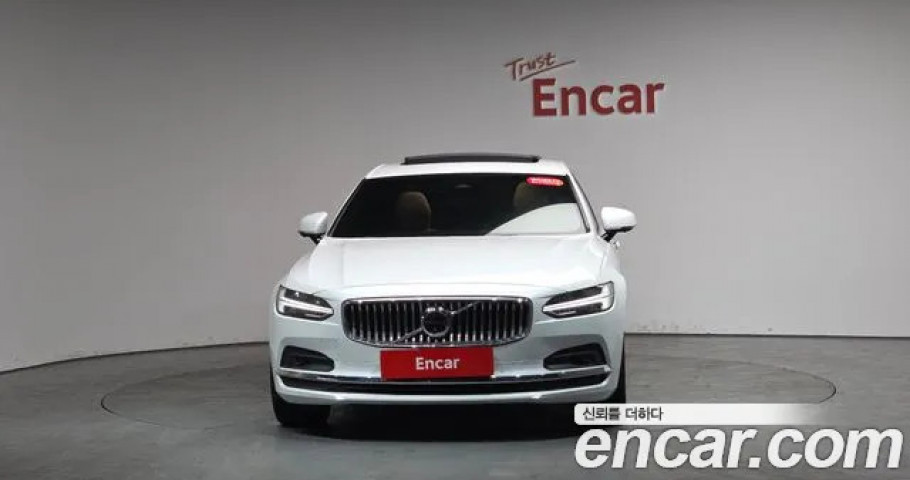 Volvo S90 