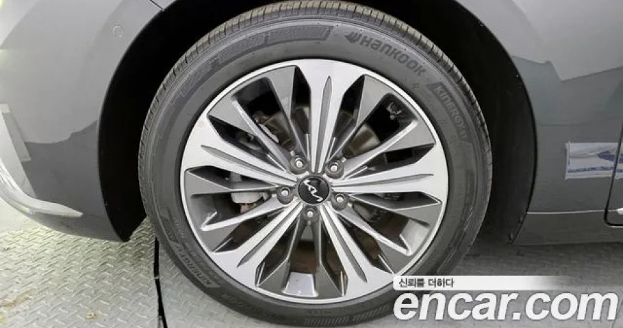 Kia K8 