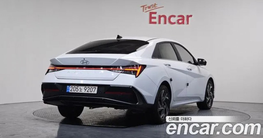 Hyundai Avante (Elantra) 