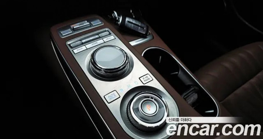 Genesis Gv70 