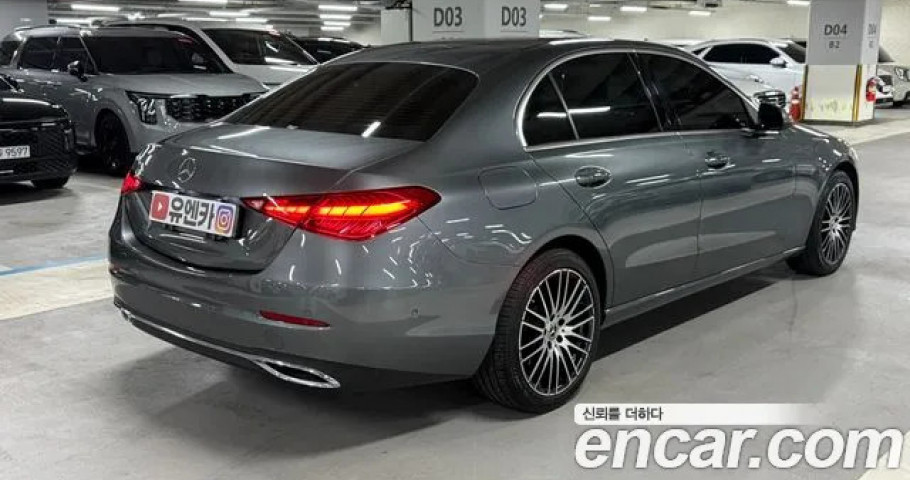 Mercedes-Benz C-Class 