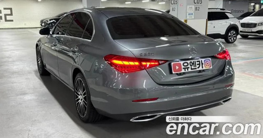 Mercedes-Benz C-Class 