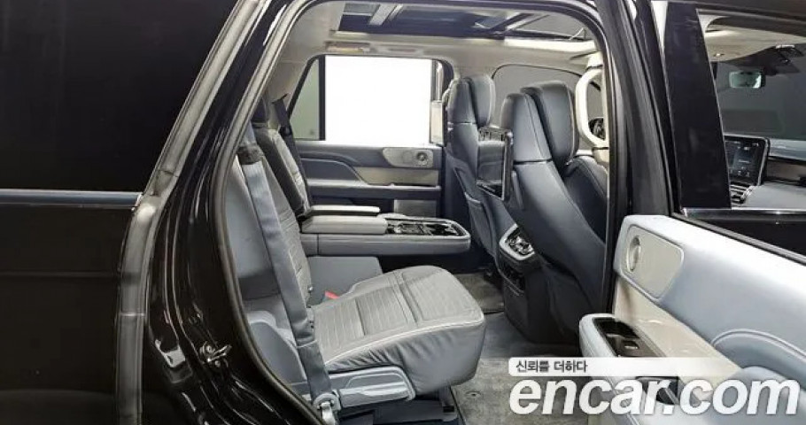 Lincoln Navigator 