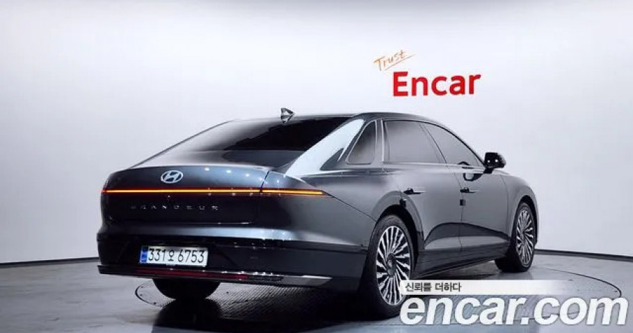 Hyundai Grandeur 