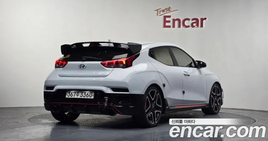 Hyundai Veloster 