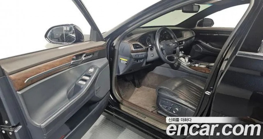Genesis G90 