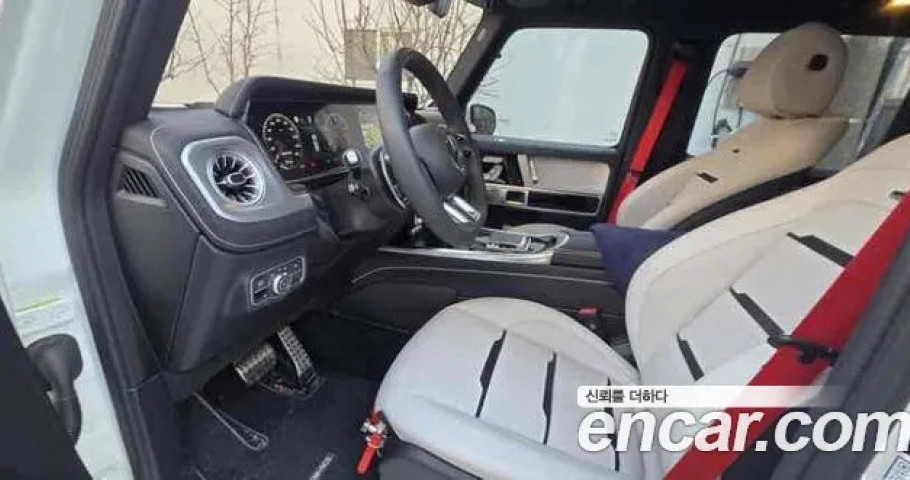 Mercedes-Benz G-Class 