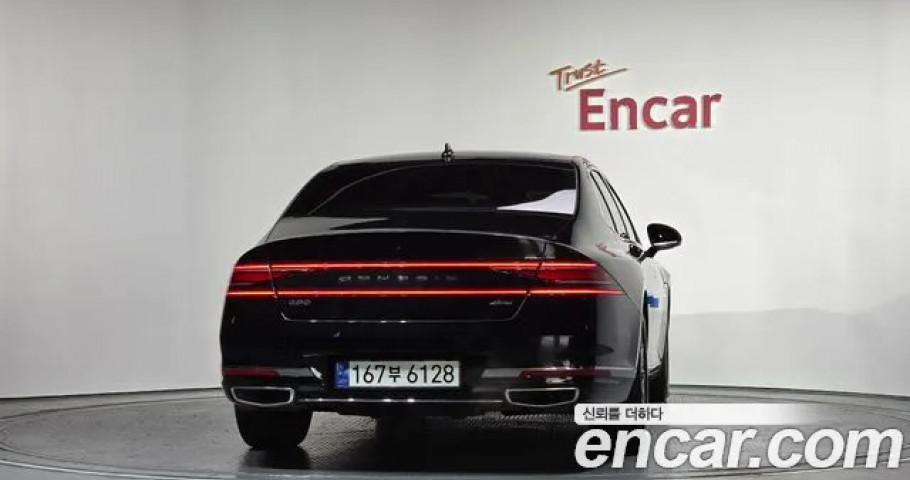 Genesis G90 