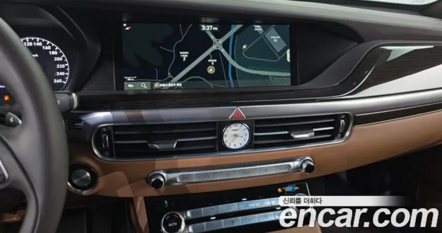 Genesis G90 