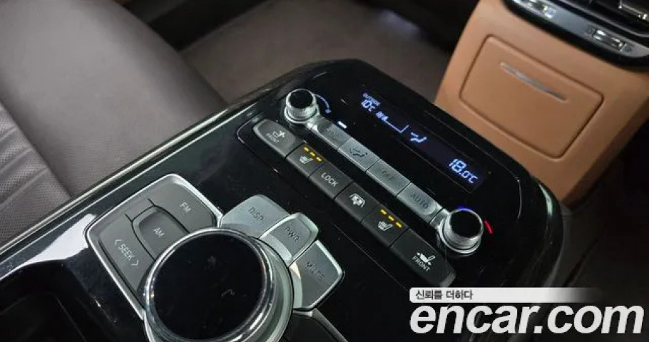 Genesis G90 
