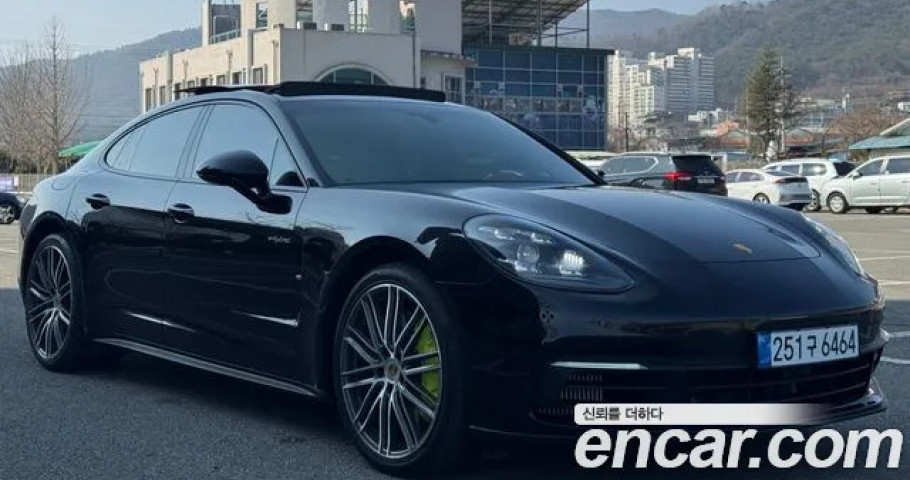 Porsche Panamera 