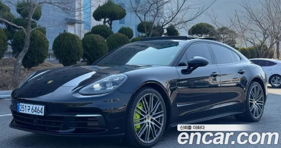 Porsche Panamera 