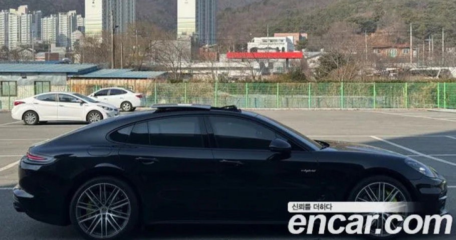 Porsche Panamera 