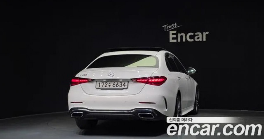 Mercedes-Benz C-Class 