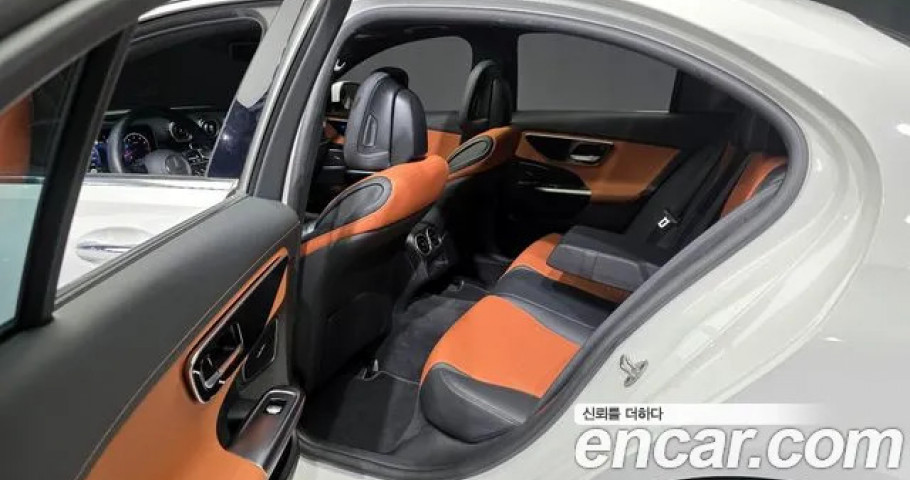 Mercedes-Benz C-Class 