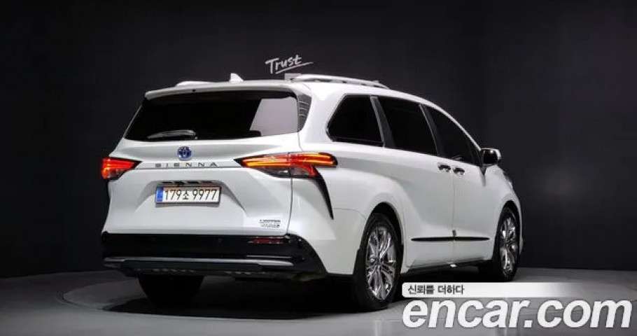 Toyota Sienna 