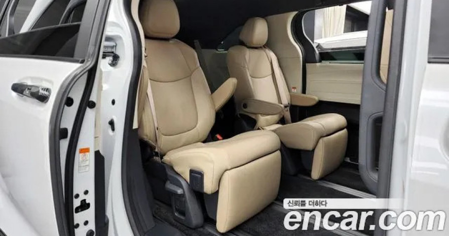 Toyota Sienna 