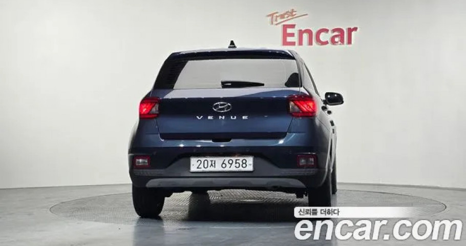 Hyundai Venue 