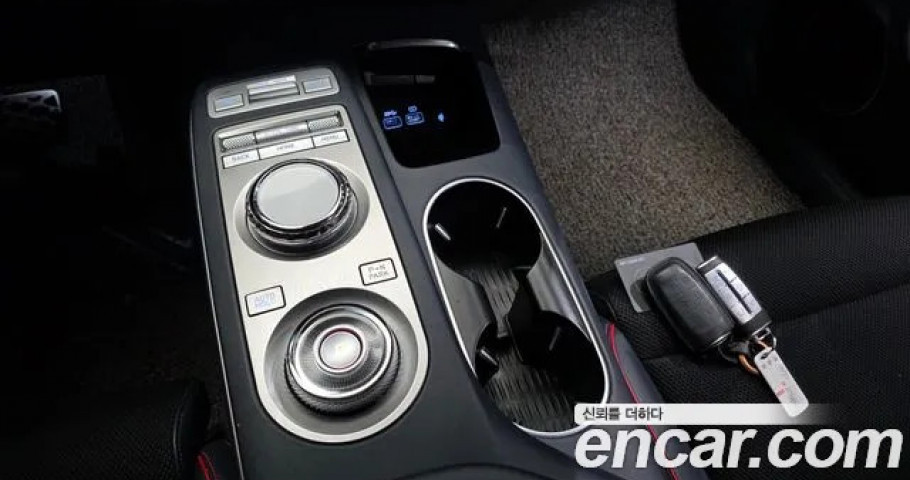 Genesis Gv70 