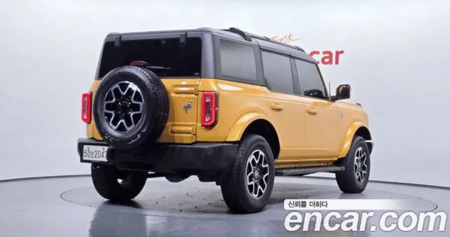 Ford Bronco 