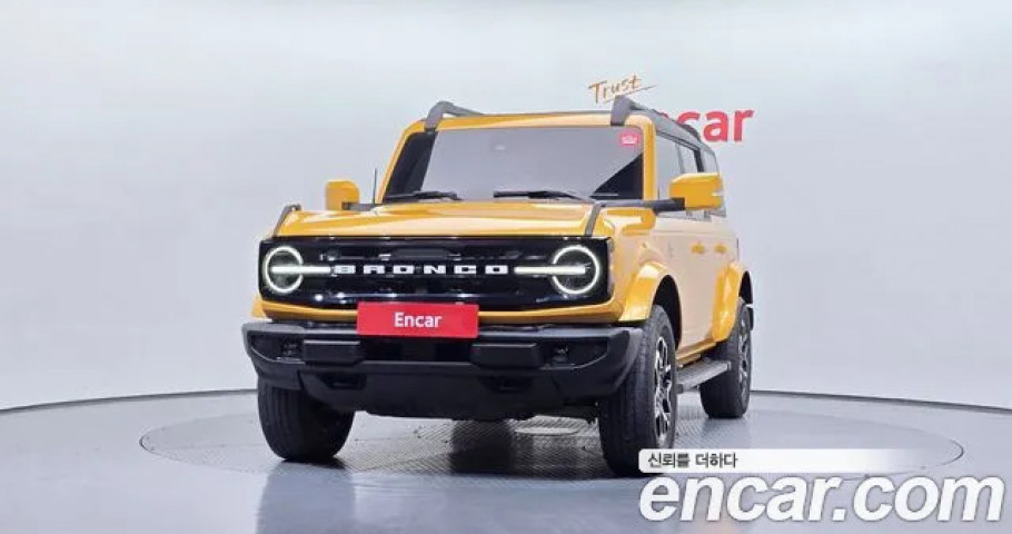 Ford Bronco 