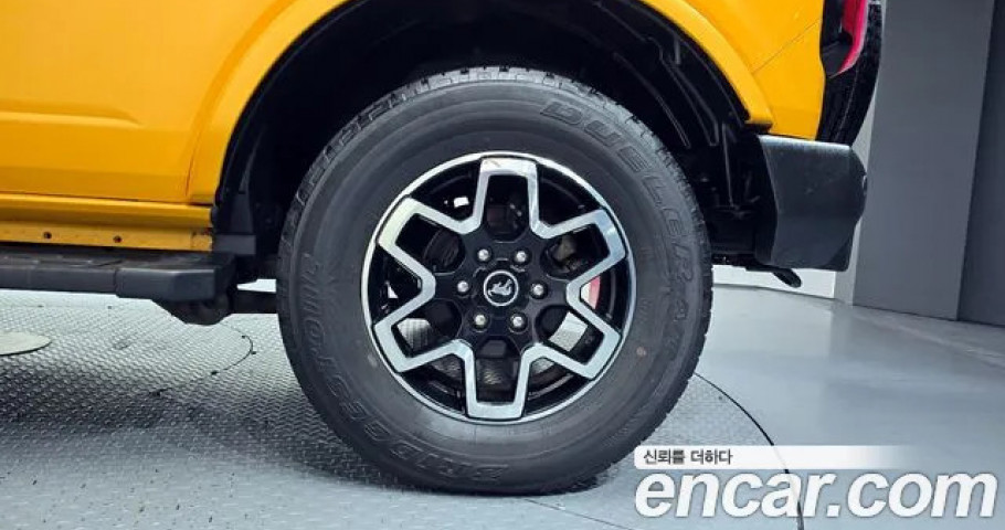Ford Bronco 
