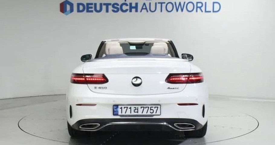 Mercedes-Benz E-Class 