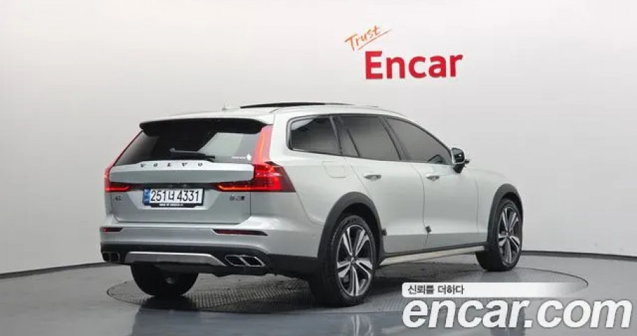 Volvo V60 