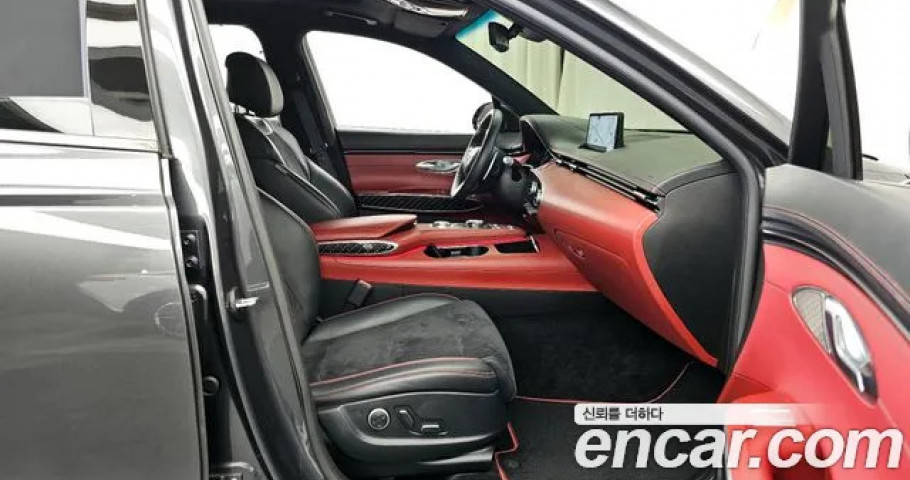 Genesis Gv70 