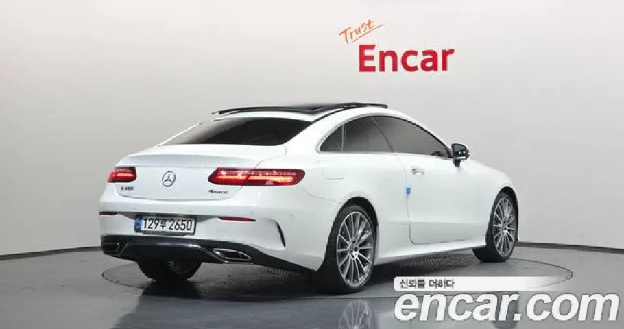 Mercedes-Benz E-Class 